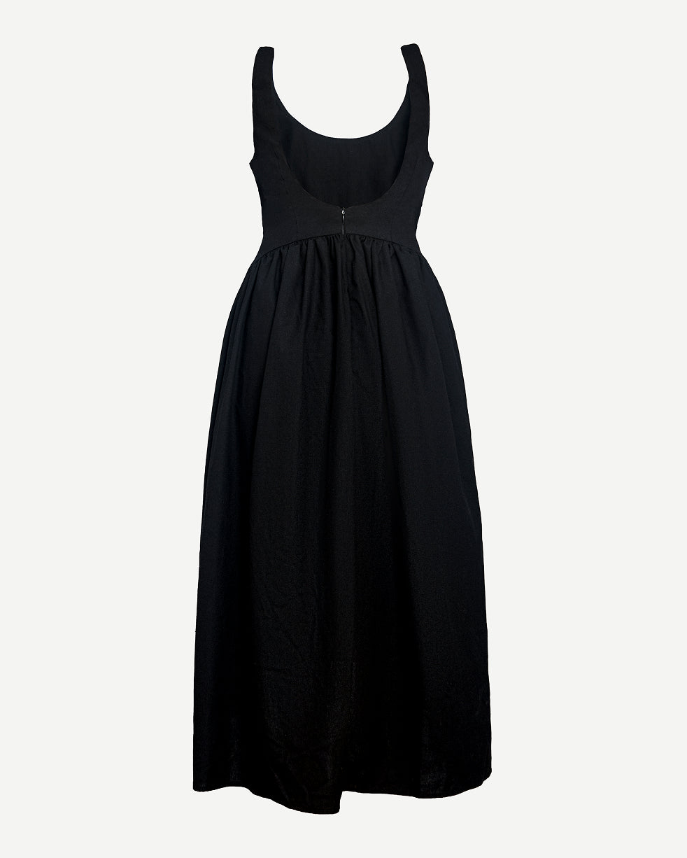 Curved Backless Dress in Black