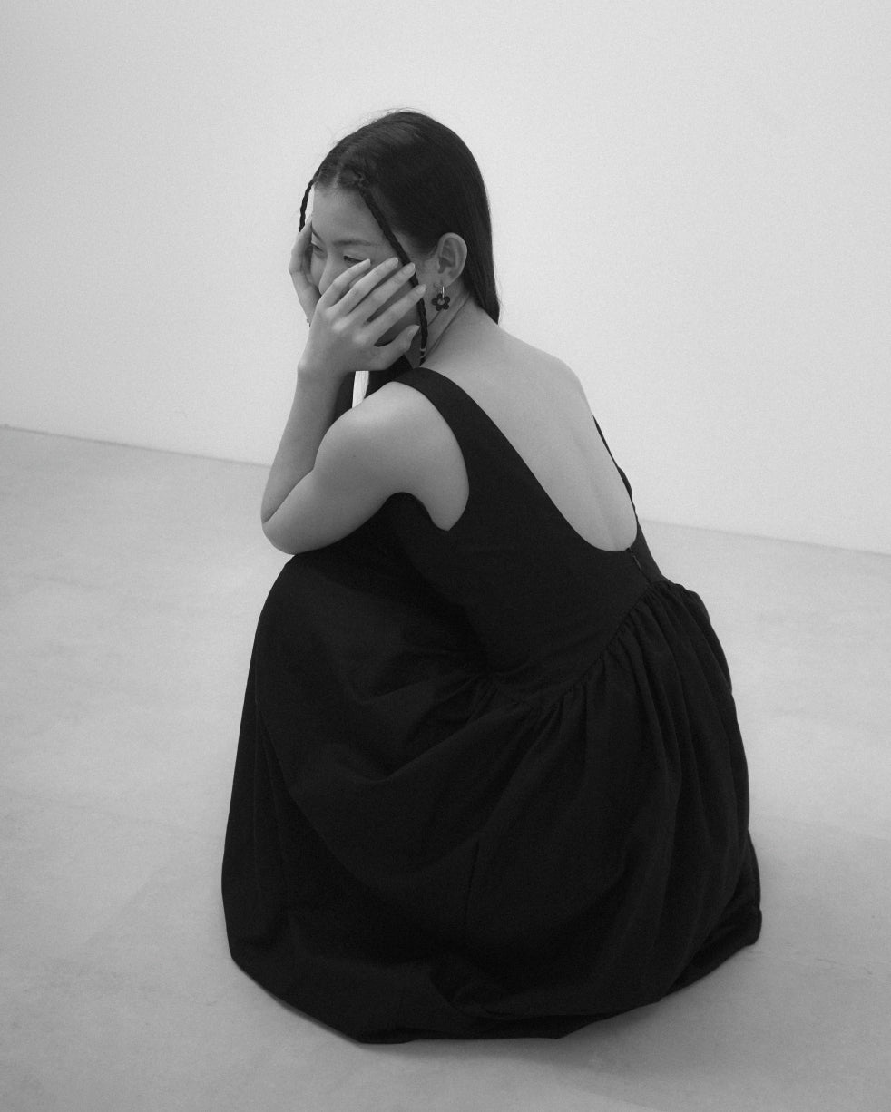 Curved Backless Dress in Black