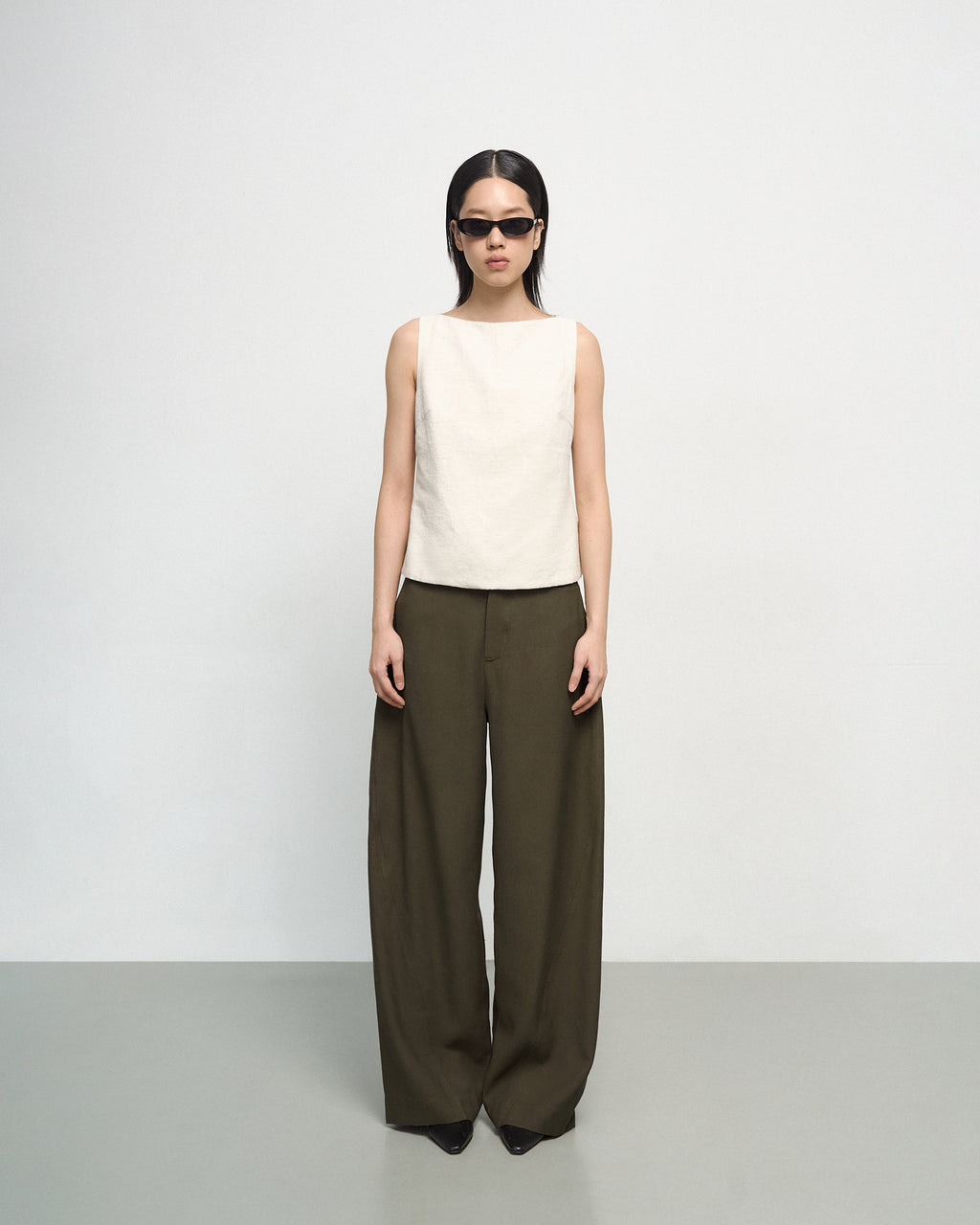 Echo Pants in Dark Olive Brown
