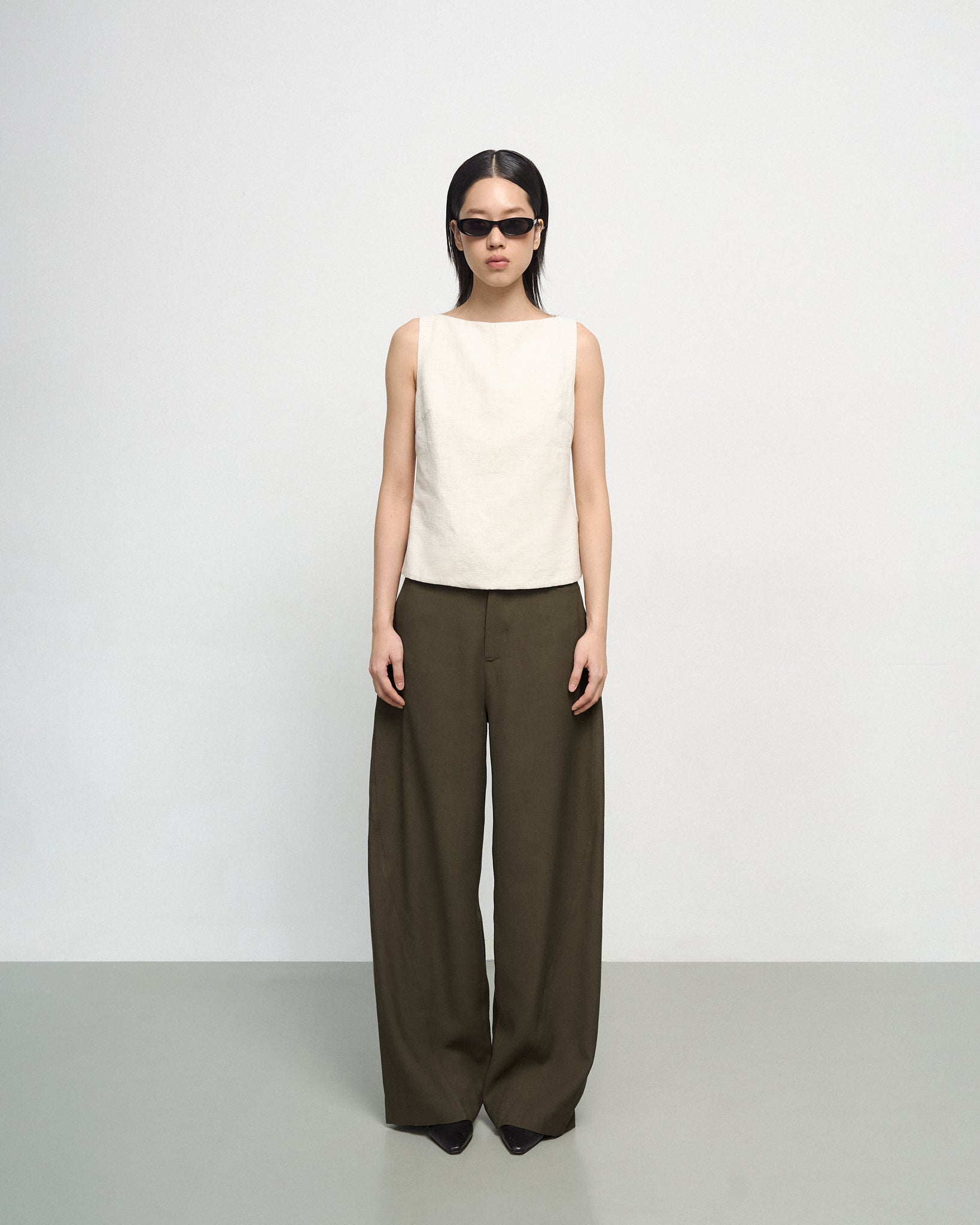 Echo Pants in Dark Olive Brown