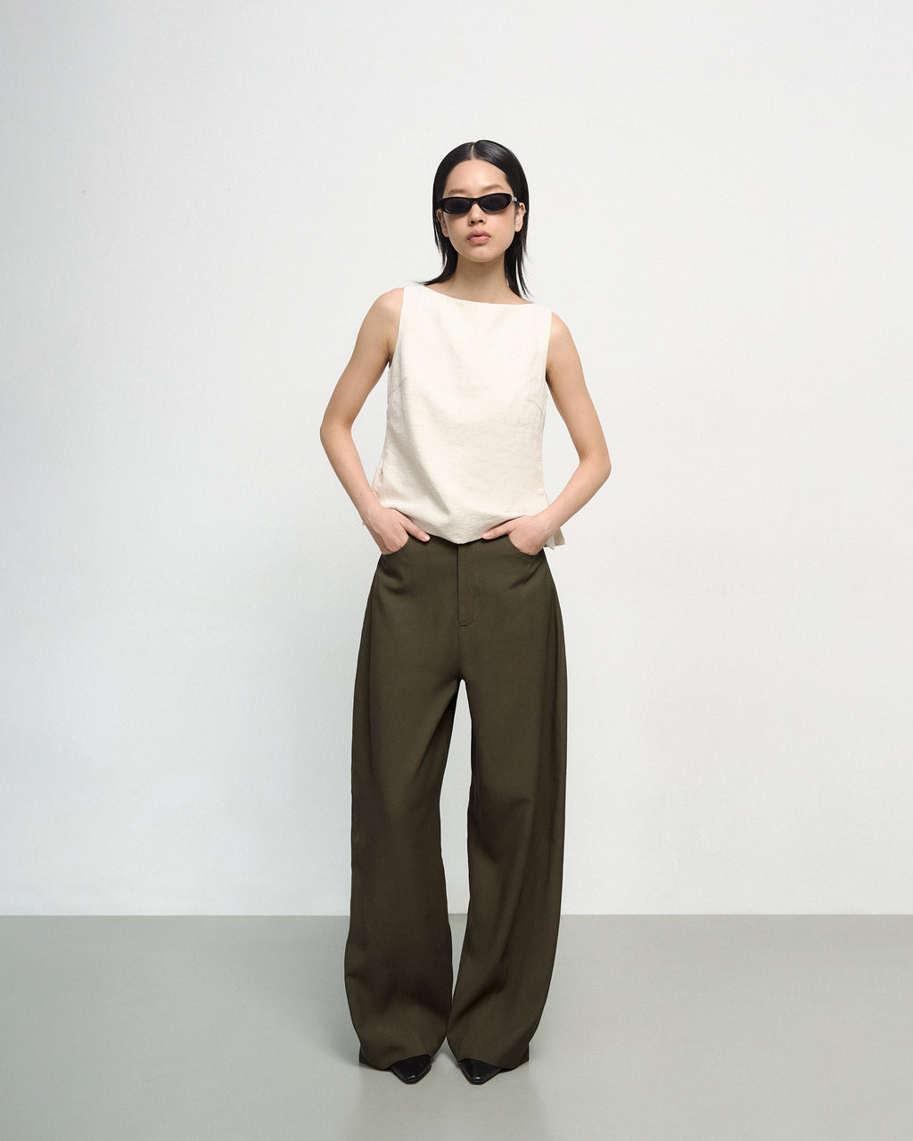 Echo Pants in Dark Olive Brown