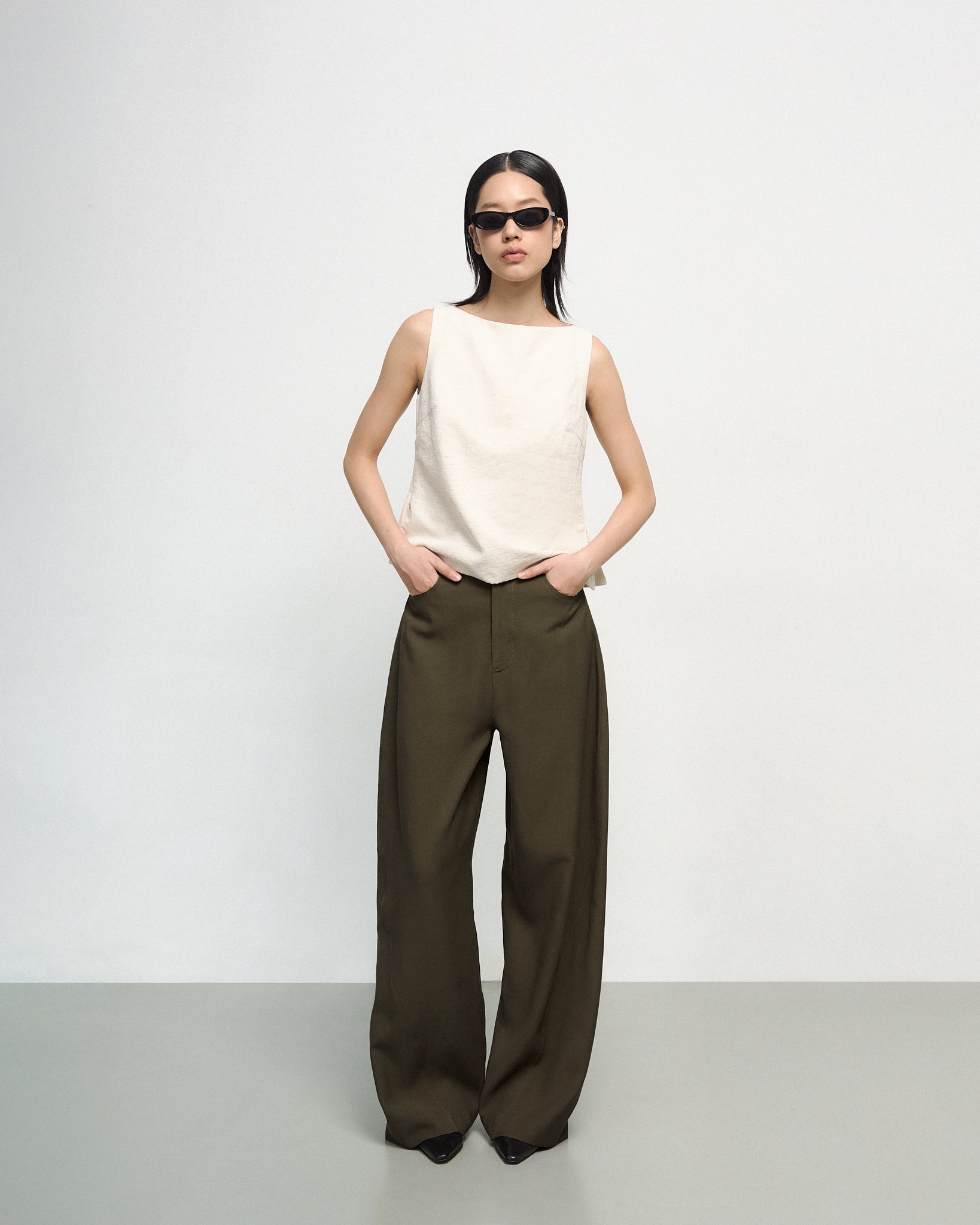 Echo Pants in Dark Olive Brown